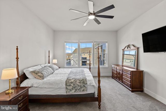 2833 TOWN VIEW CIR, New Windsor, MD 21776