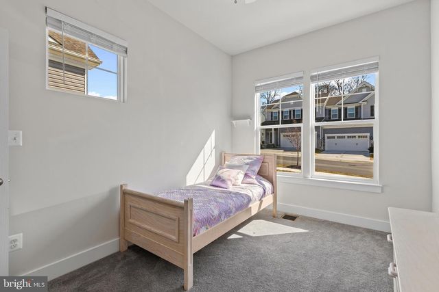 2833 TOWN VIEW CIR, New Windsor, MD 21776