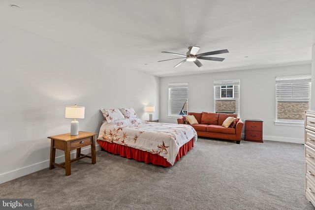 2833 TOWN VIEW CIR, New Windsor, MD 21776