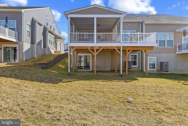 2833 TOWN VIEW CIR, New Windsor, MD 21776