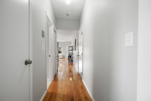 162 Willow Rd 11, Nahant, MA 01908