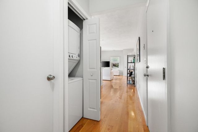 162 Willow Rd 11, Nahant, MA 01908