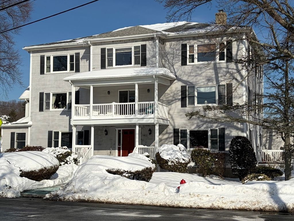 162 Willow Rd 11, Nahant, MA 01908