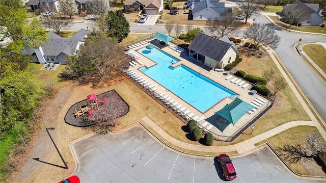 1302 River Mist Circle, Jefferson, GA 30549