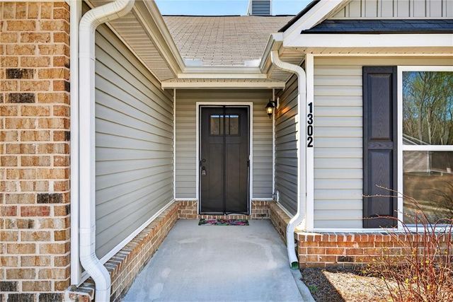 1302 River Mist Circle, Jefferson, GA 30549