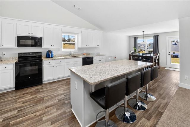 1302 River Mist Circle, Jefferson, GA 30549