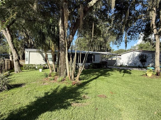 8634 TREASURE ISLAND ROAD, Leesburg, FL 34788