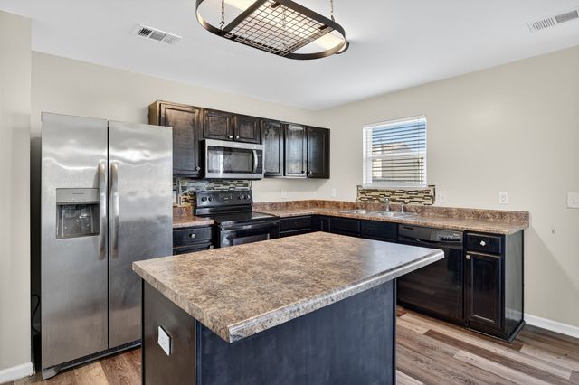 108 Suggs Dr, Lebanon, TN 37087