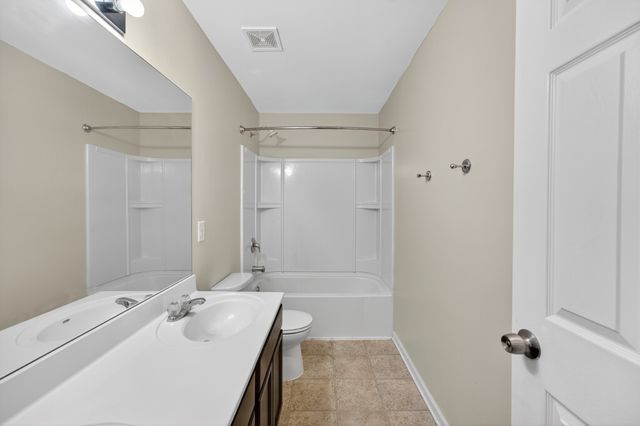 108 Suggs Dr, Lebanon, TN 37087