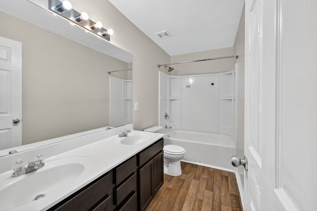 108 Suggs Dr, Lebanon, TN 37087