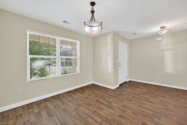 108 Suggs Dr, Lebanon, TN 37087