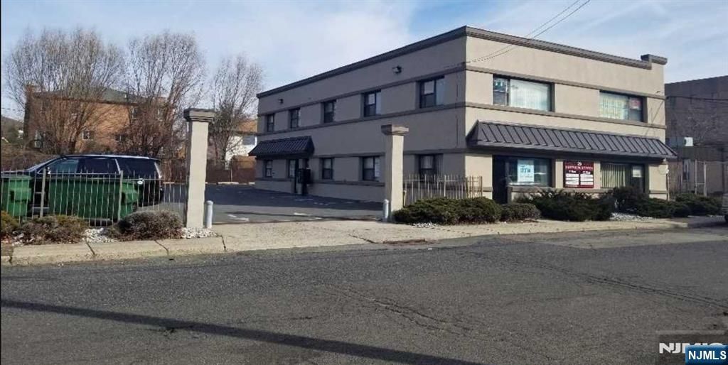 29 Fairview Street 2B, Palisades Park, NJ 07650