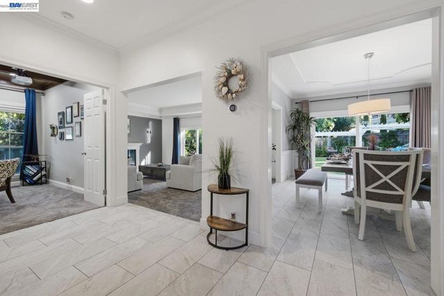934 Wilmington Way, Redwood City, CA 94062