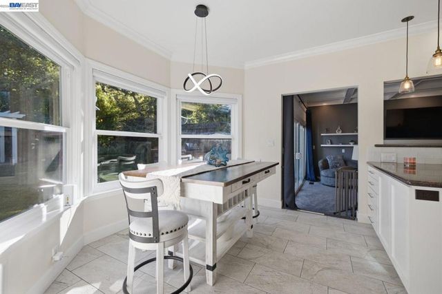 934 Wilmington Way, Redwood City, CA 94062