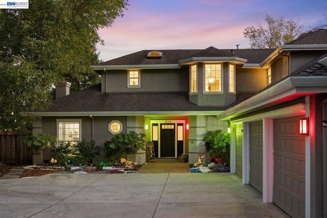 934 Wilmington Way, Redwood City, CA 94062