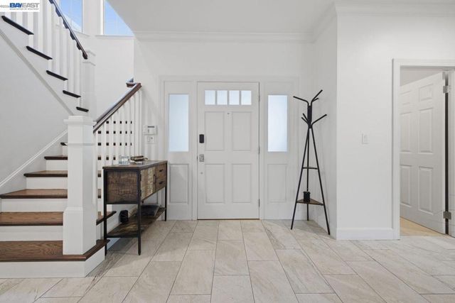 934 Wilmington Way, Redwood City, CA 94062