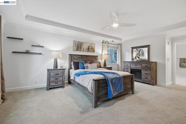 934 Wilmington Way, Redwood City, CA 94062