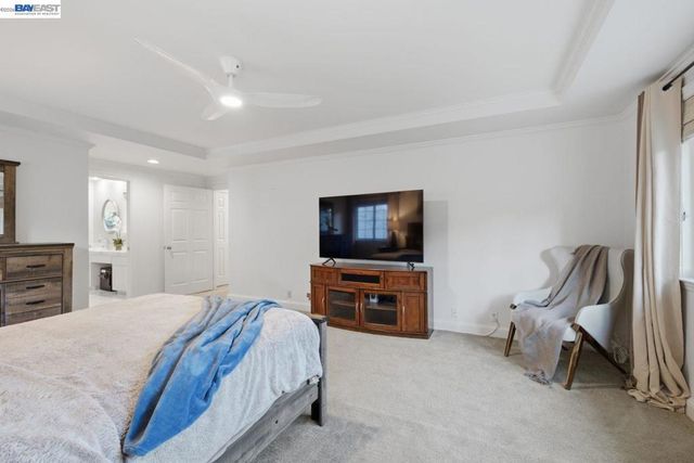 934 Wilmington Way, Redwood City, CA 94062