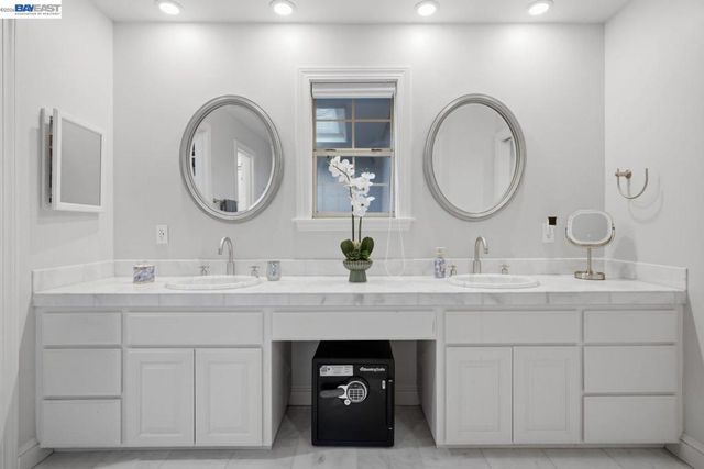 934 Wilmington Way, Redwood City, CA 94062