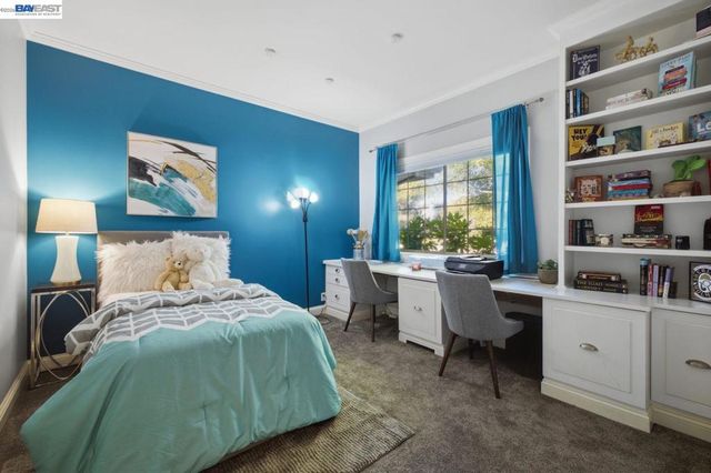 934 Wilmington Way, Redwood City, CA 94062