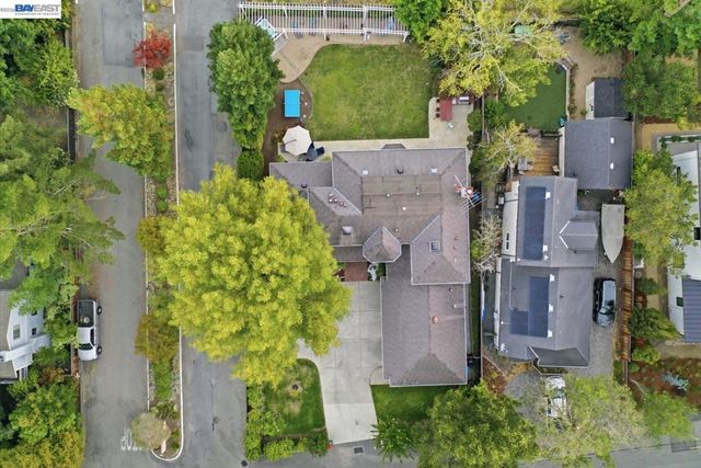 934 Wilmington Way, Redwood City, CA 94062