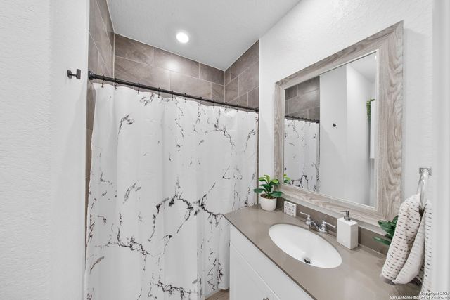 2425 Vesper, New Braunfels, TX 78130