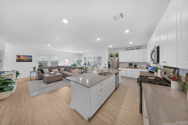 2425 Vesper, New Braunfels, TX 78130