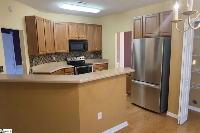 411 W Rustling Leaves Lane, Roebuck, SC 29376