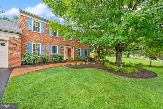 2711 MUSTANG DR, Herndon, VA 20171