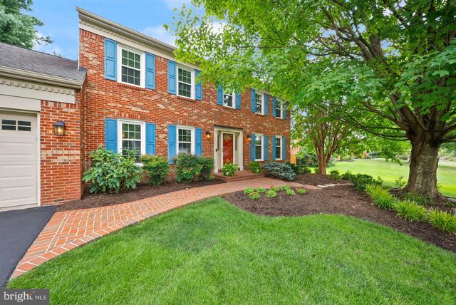 2711 MUSTANG DR, Herndon, VA 20171
