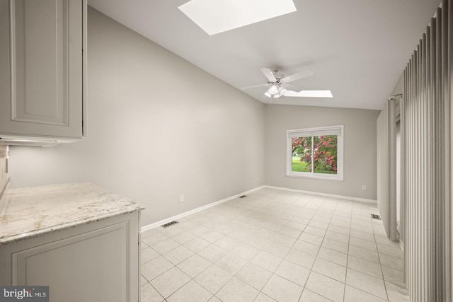 2711 MUSTANG DR, Herndon, VA 20171