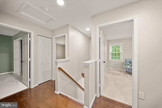 2711 MUSTANG DR, Herndon, VA 20171