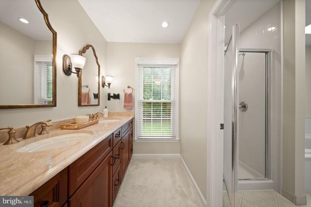 2711 MUSTANG DR, Herndon, VA 20171