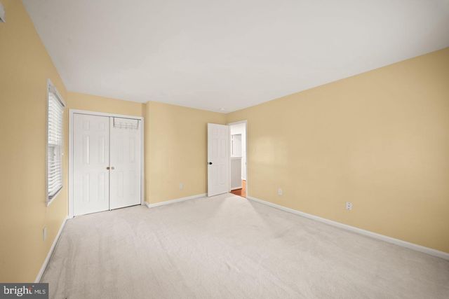 2711 MUSTANG DR, Herndon, VA 20171
