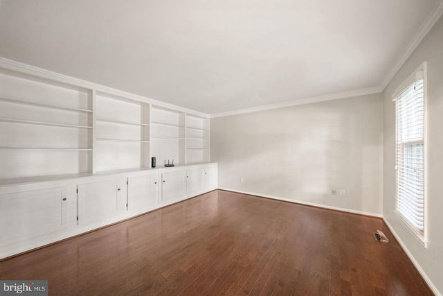 2711 MUSTANG DR, Herndon, VA 20171