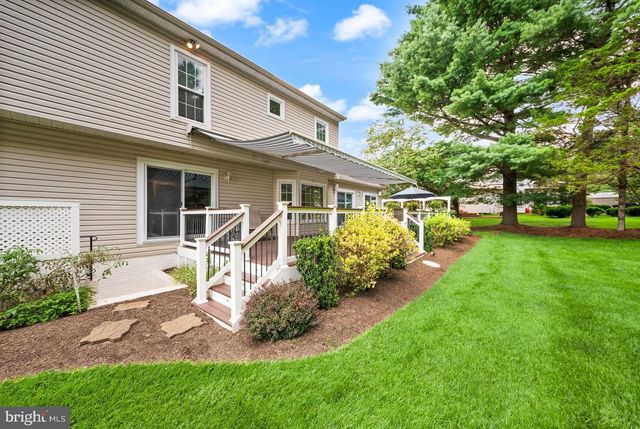 2711 MUSTANG DR, Herndon, VA 20171