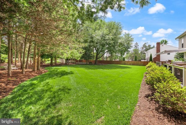 2711 MUSTANG DR, Herndon, VA 20171