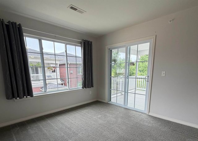 7013 Boulder Pointe Drive, Washington Twp, MI 48094