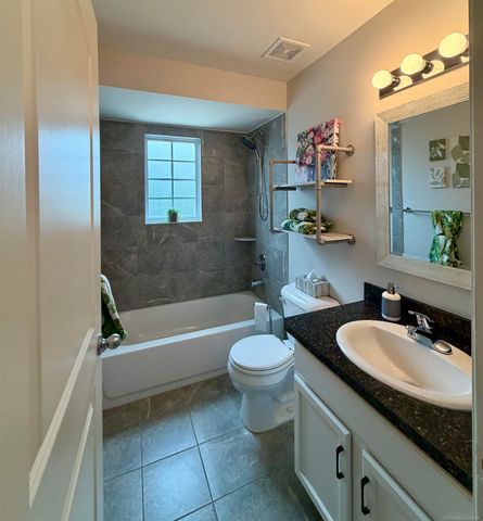7013 Boulder Pointe Drive, Washington Twp, MI 48094