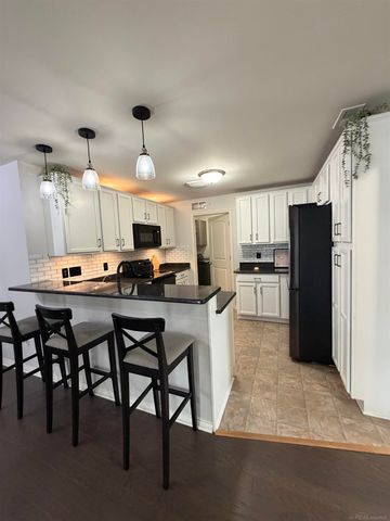 7013 Boulder Pointe Drive, Washington Twp, MI 48094