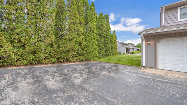 3515 Willow CIRCLE, Sheboygan, WI 53083