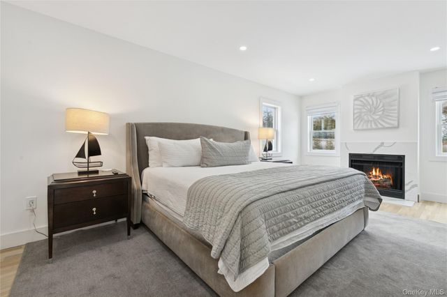 10 Sagamore Road, Hampton Bays, NY 11946