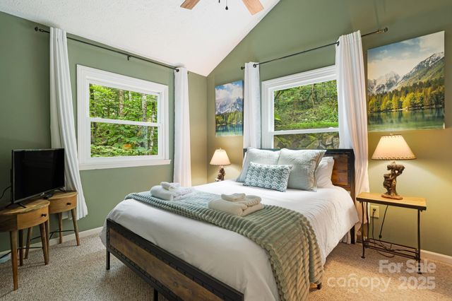 103 Maple Lane, Beech Mountain, NC 28604