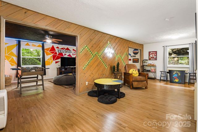 103 Maple Lane, Beech Mountain, NC 28604