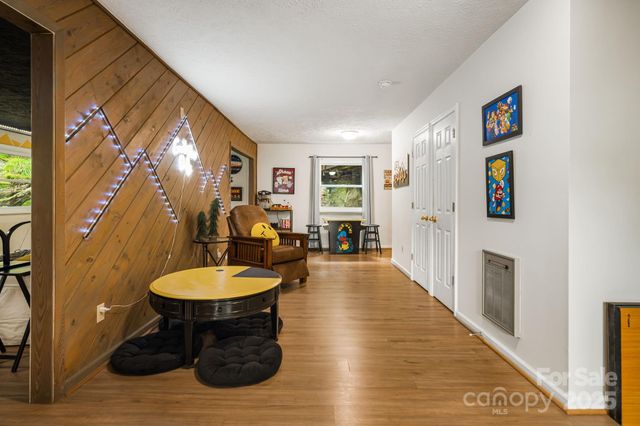 103 Maple Lane, Beech Mountain, NC 28604