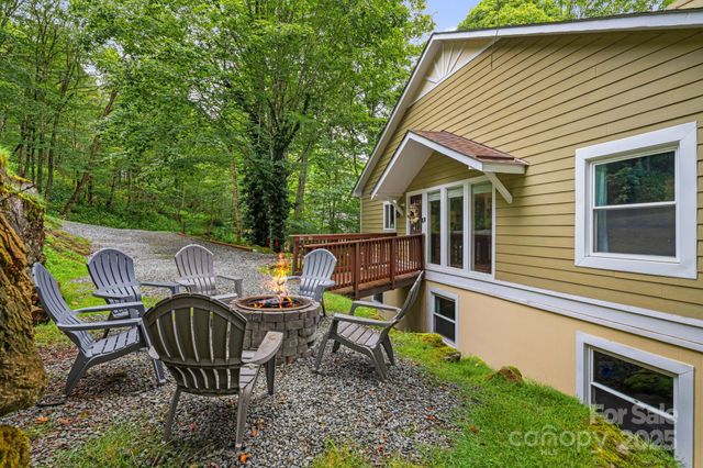 103 Maple Lane, Beech Mountain, NC 28604