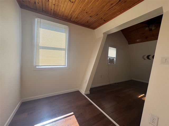 1129 Scenic Drive, Granbury, TX 76048