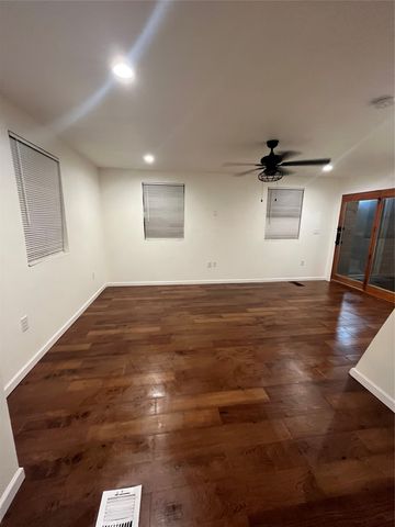 1129 Scenic Drive, Granbury, TX 76048