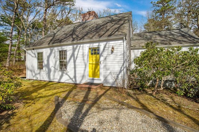12 Highview Circle, Marstons Mills, MA 02648