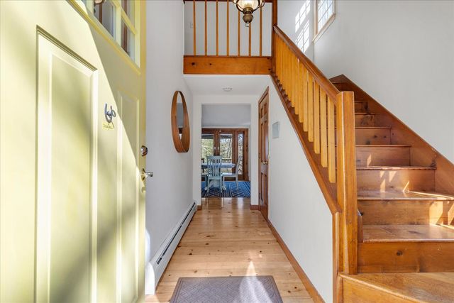 12 Highview Circle, Marstons Mills, MA 02648